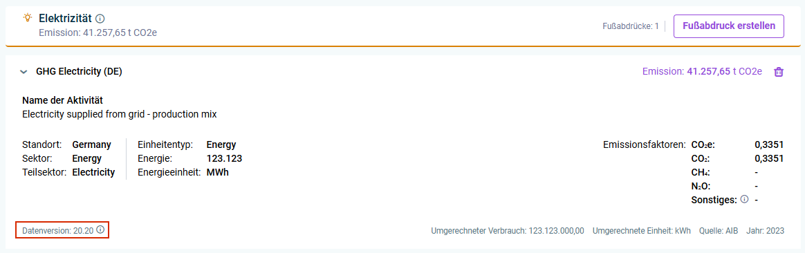 Ein Fußabdruck wird angezeigt. Die Datenversion ist rot hervorgehoben.